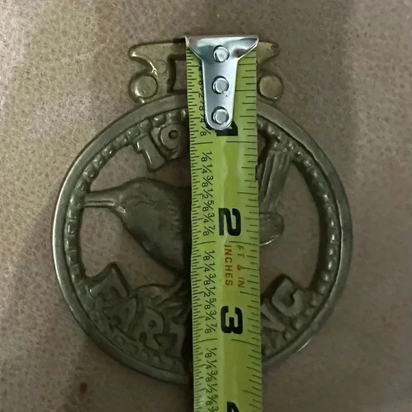 Vintage Horse Brass Bird 1983 Farthing Medallion Harness Ornament - Picture 4 of 5